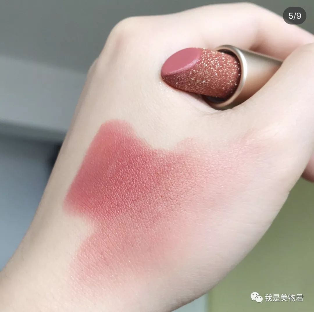 49块竟然比300块还好用，开挂的国产口红真的太美了