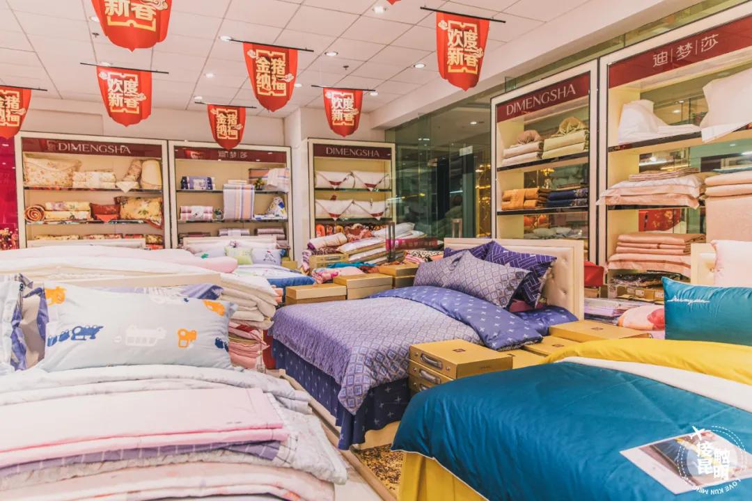 云纺，一个被美食“耽误”的批发市场