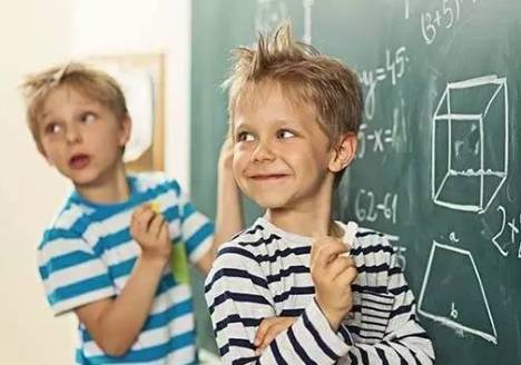 怎么能改掉孩子考试粗心大意情况,小孩子粗心考试考差了怎么教育好