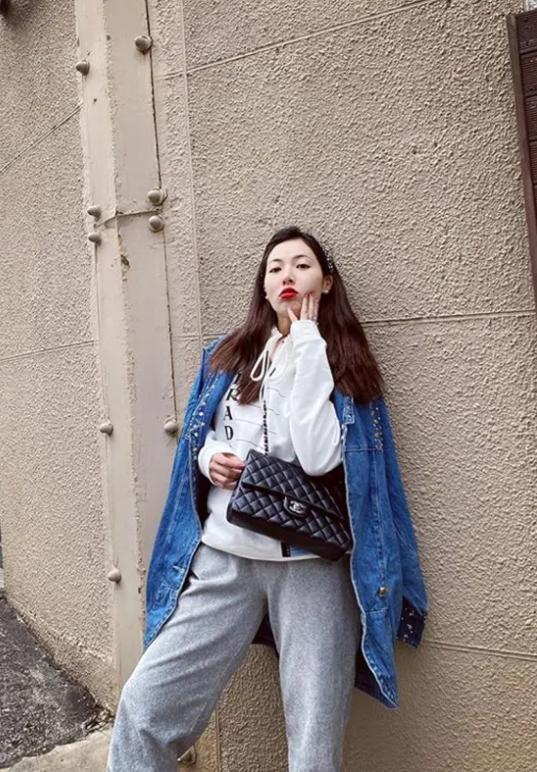 lisa泫雅写真照片,lisa泫雅同款