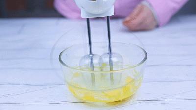 不用烤箱做好吃的松软蛋糕,宝宝蛋糕做法无糖无奶油