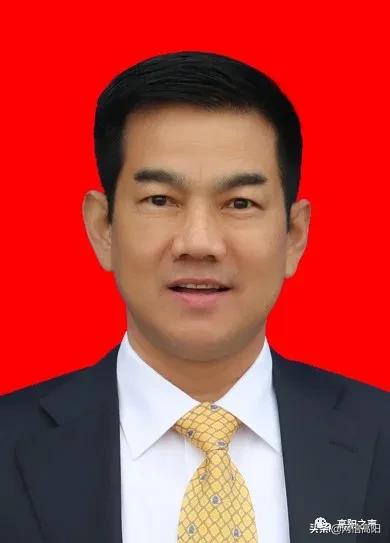 身边道德模范事迹图片,致敬道德模范的事迹