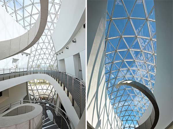 学赏画50Dali“不想模仿任何东西的人,什么也创作不出来。”