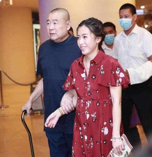 甘比嫁入豪门,甘比刘銮雄结婚