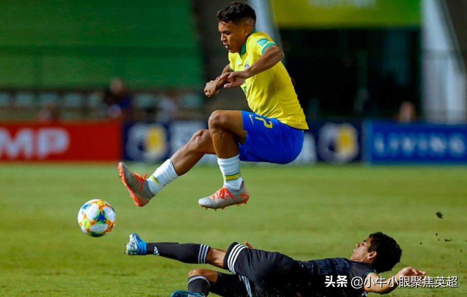17岁贝隆进球集锦,巴西新星球员17岁
