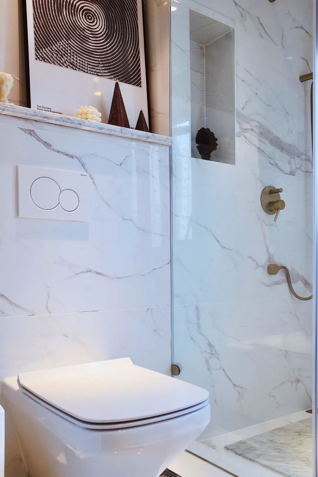 壁挂马桶卫生间装修效果图,恩仕壁挂马桶卫生间