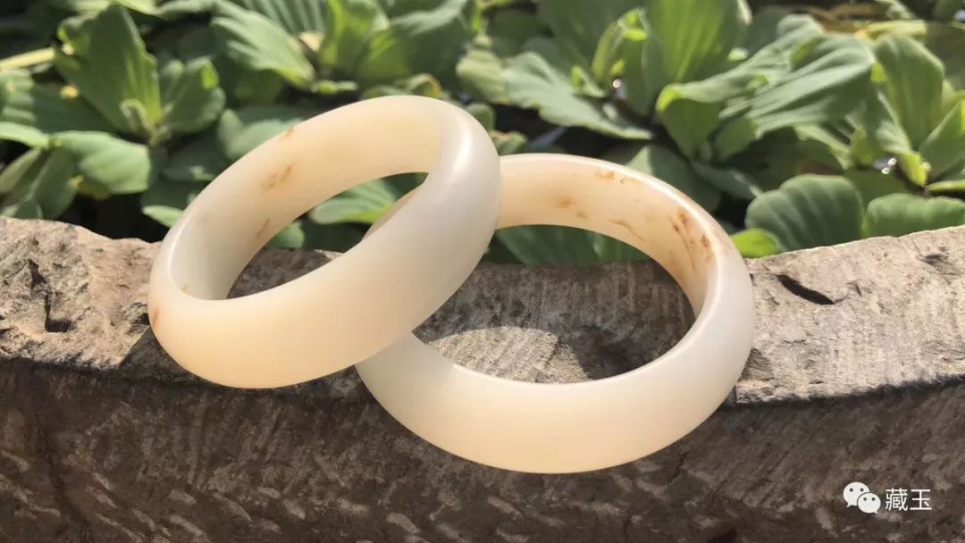 新疆和田玉山料和青海山料哪个好,和田玉山料最好的是什么