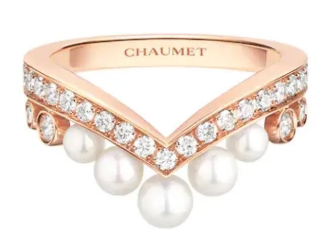 灏氱編宸撮粠鏄庢槦鍚屾,灏氱編宸撮粠棣栭グ娆惧紡鏍囧織