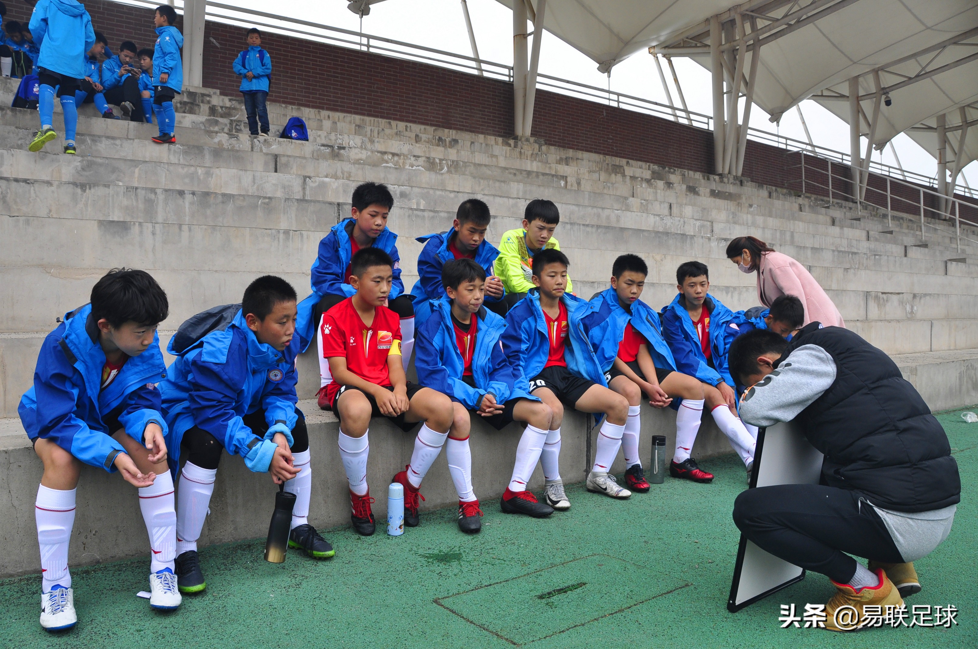 陈戌源谈中国足球青训选材难题，网友：现青训出人才很难