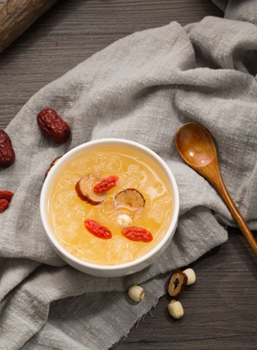 又到换季，你的皮肤也开始干燥缺水了？用上这一招，不仅补水，还有助于瘦身和调节免疫力！