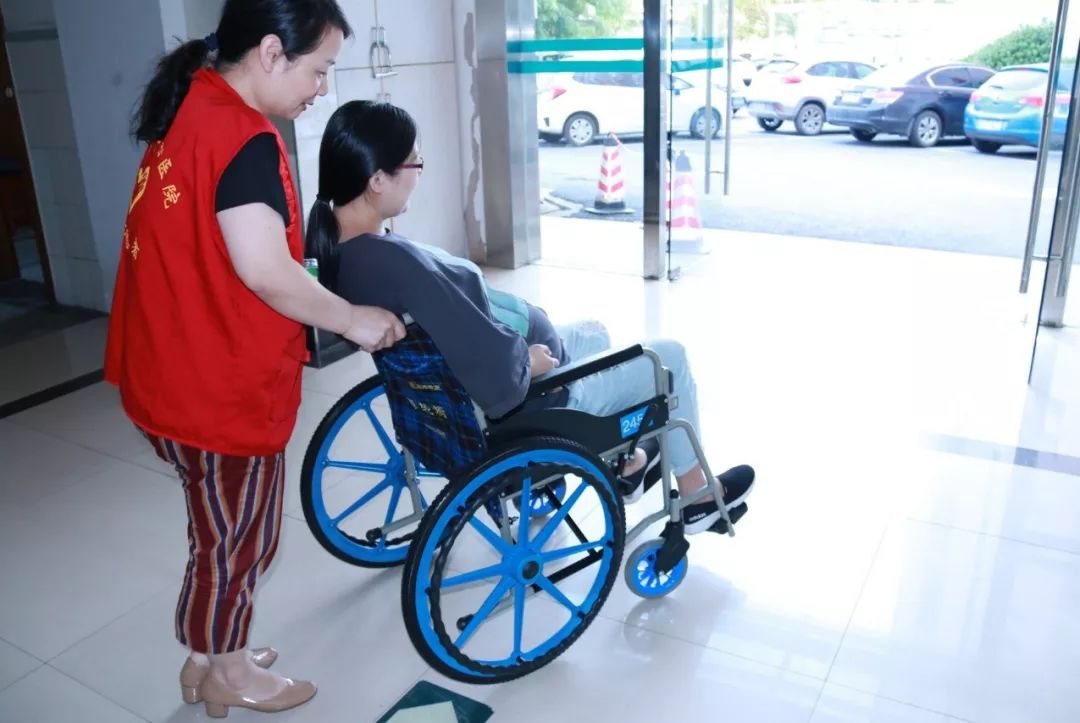 医院共享轮椅需要做什么,市中心医院共享轮椅如何扫码使用