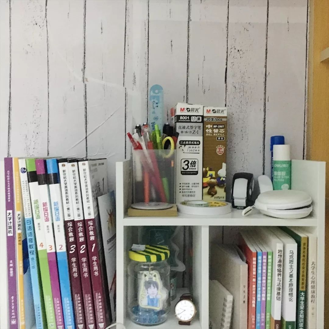 榛戠殑绾㈢殑缁跨殑鍚勭鑺辫壊浠讳綘閫夋嫨,榛戠殑绾㈢殑鐧界殑钃濈殑缁跨殑瀹胯垗