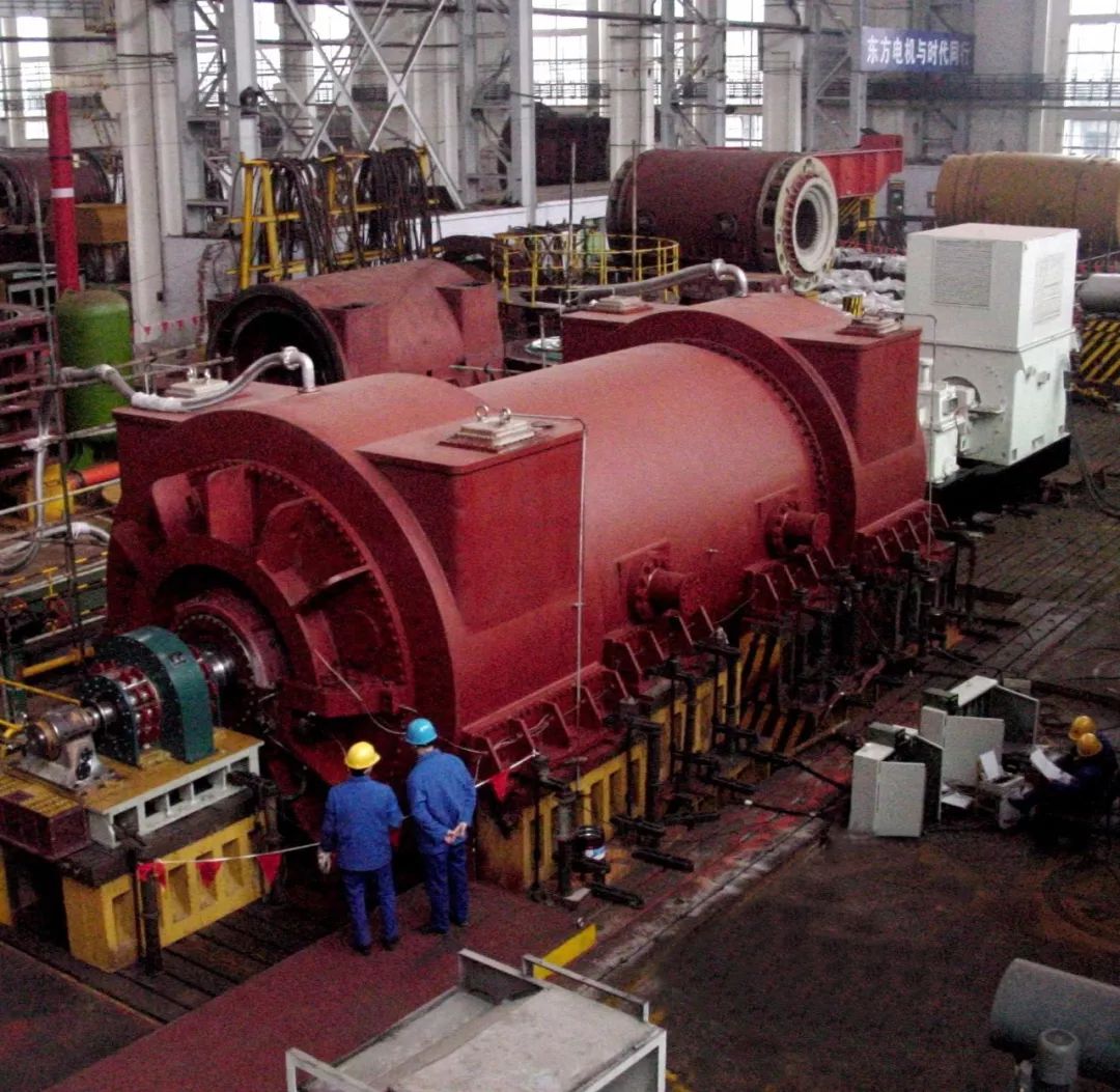 涓滄柟鐢垫満瑙嗛,涓滄柟鐢垫満涓瀷鐢垫満