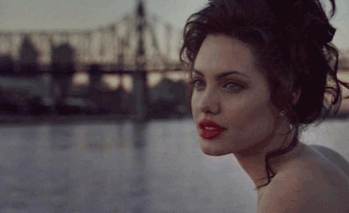 软化死皮淡化唇纹唇膜,唇霜去死皮淡化唇色