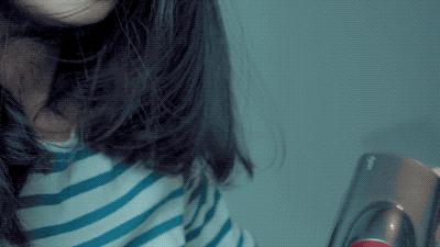 我们亲测了3690元的戴森卷发棒，告诉你这草该不该拔