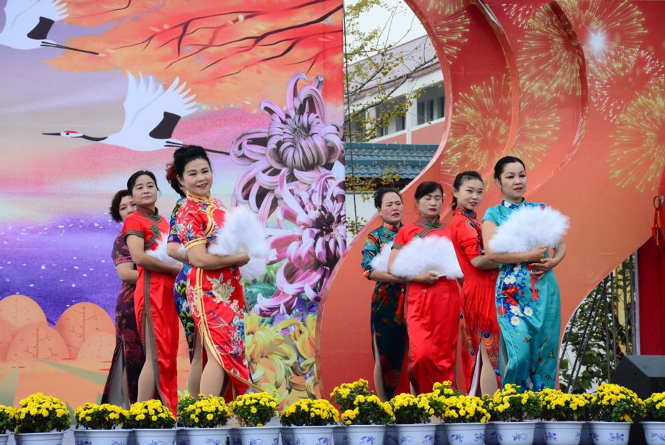 重阳节敬老爱老祝福视频,重阳节孝老敬亲广播稿