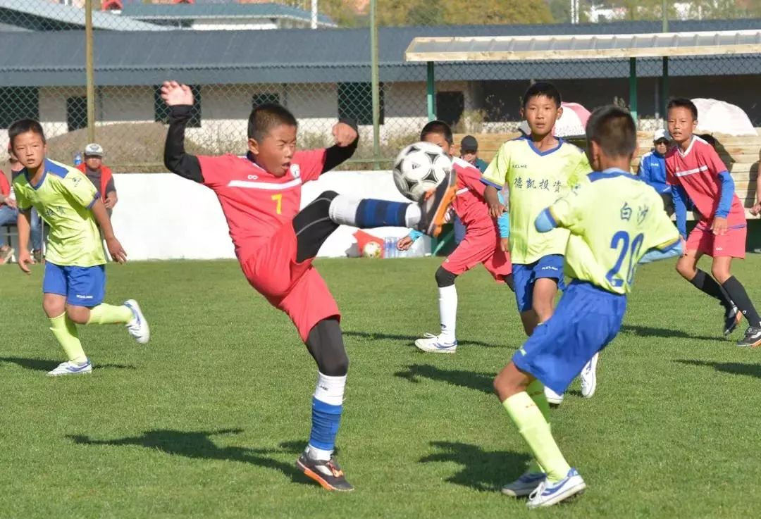 丽江少年足球比赛,丽江足球小将