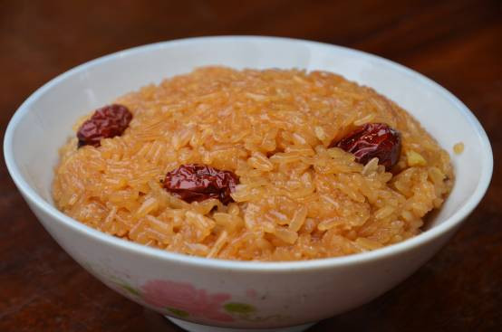 大理八大碗鱼做法,大理剑川八大碗店