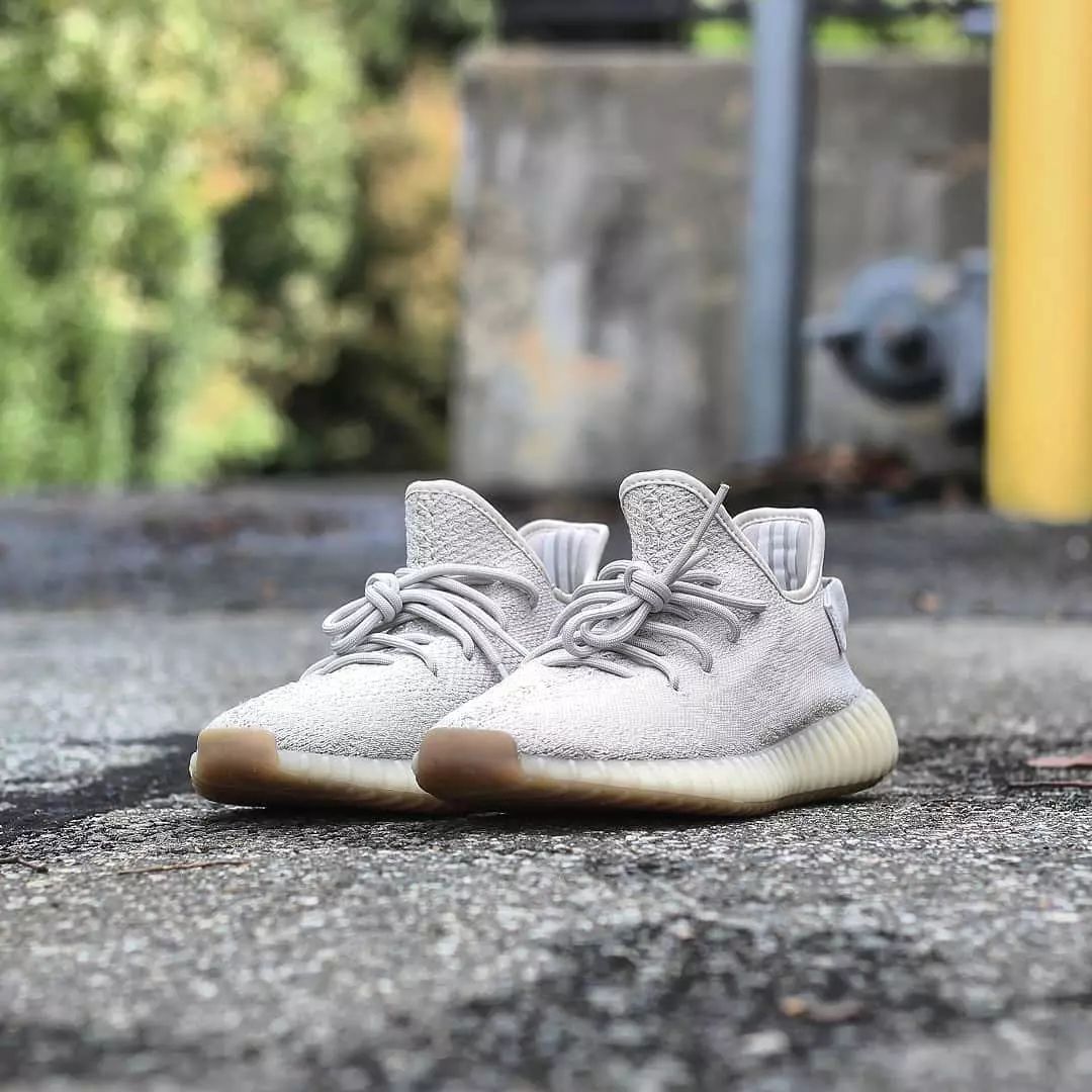 yeezy350v2黑武士是限定款吗,yeezy350v2灰橙最高售价