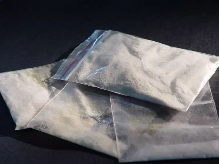 海口海关截获邮票毒品,大连海关查获伪装成糖果的毒品