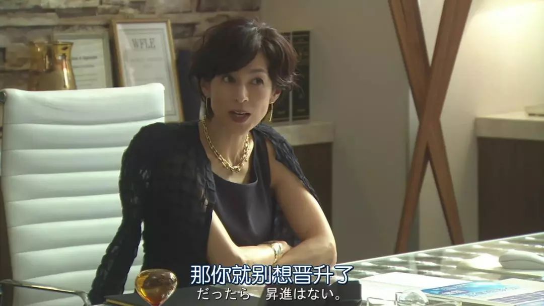 很美很迷人,很美很迷人的女人