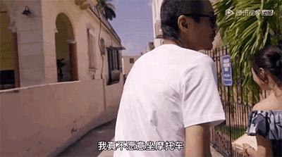 为什么朴树这么火,为什么朴树弹吉他左手不动