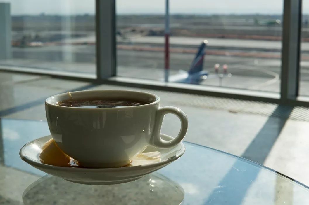 鍔犺埅鍥炲浗鐗逛环鏈虹エ,鍔犺埅浼樻儬鏈虹エ