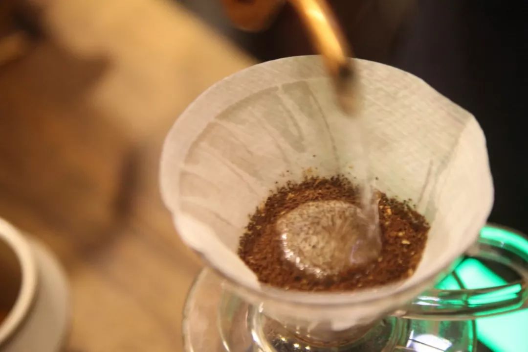 手冲滤杯v60,手冲滤杯的区别