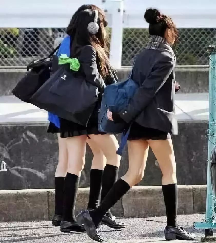 磁疗护腿自发热护膝,日本发热护膝加厚