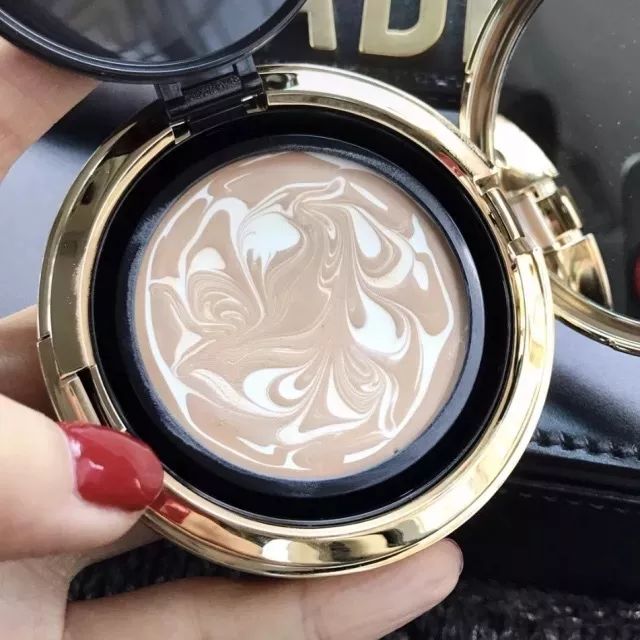 气垫测评推荐不脱妆,好用遮瑕不易脱妆不假白的气垫bb