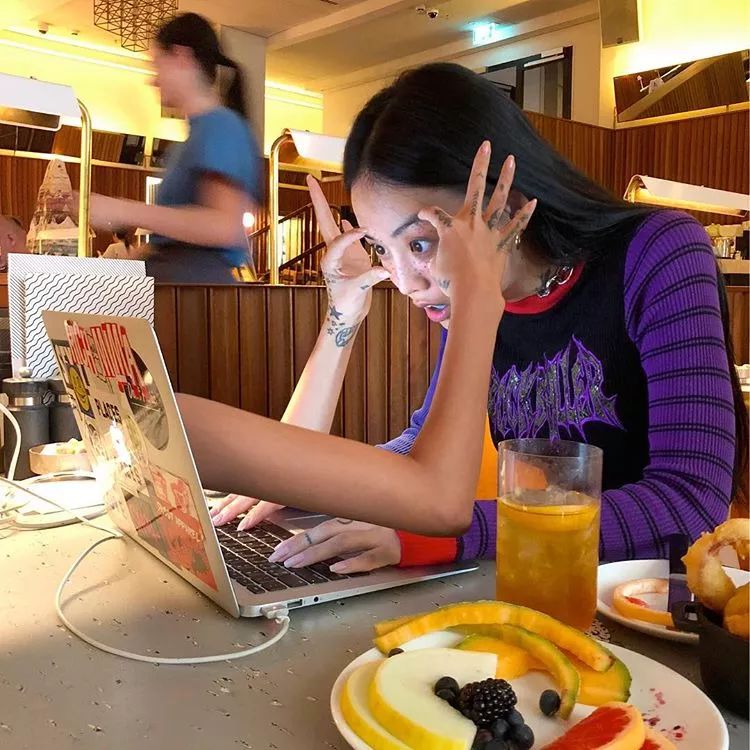 潮流女孩子,潮流的女人特点是什么