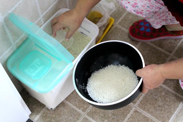 苏泊尔本釜h98电饭锅,苏泊尔本釜电饭锅1000元