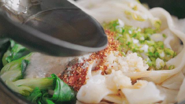 重庆免费退机票,特价机票能退吗退了会扣多少钱