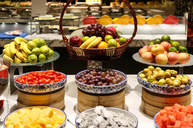 福利‖带上你的plus胃，郑州这家海鲜自助餐厅鲍鱼螃蟹吃到醉！