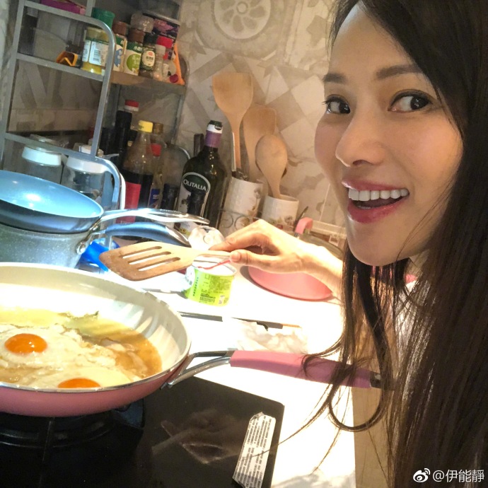 伊能静卖的什么化妆品,伊能静采访说护肤品