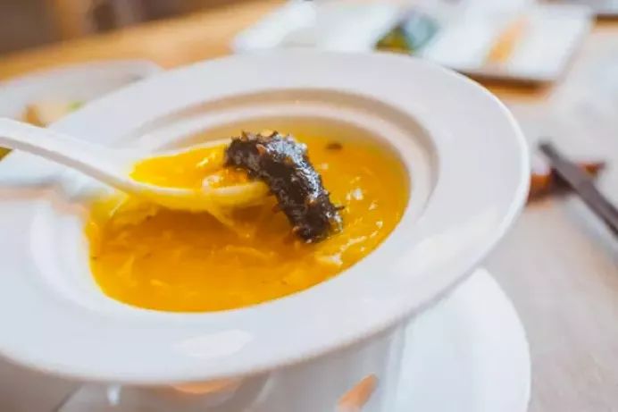 豆瓣9.5《风味人间》横跨东西，哪些餐厅新品惊艳南北？｜城市指南