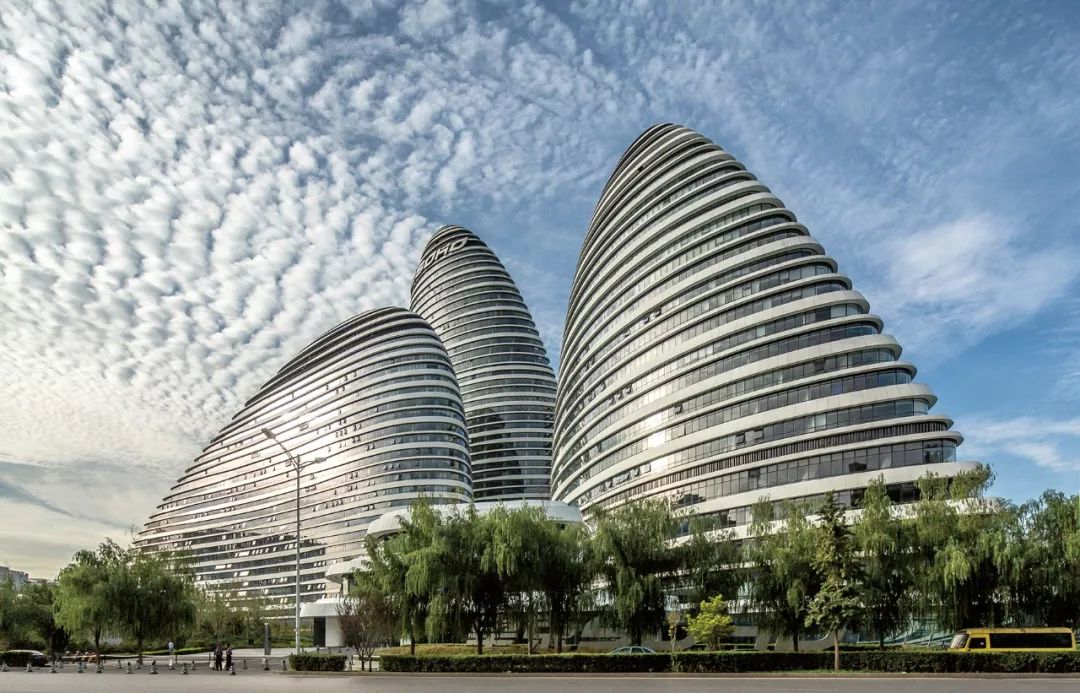 扎哈哈迪德个人作品,扎哈哈迪德女性力量