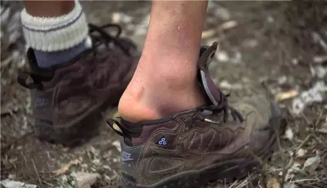 在户外怎么净水,户外怎么游泳可以浮在水面