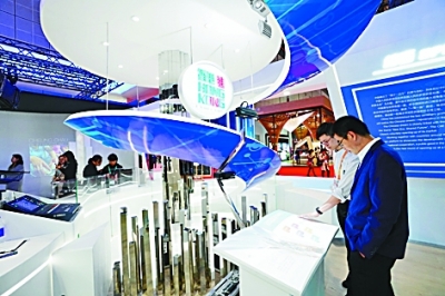 打开新的世界之门,打开一扇新的世界文化之门