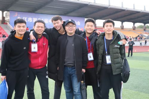 市直中学团体总分第三：金安健儿激情挥洒市中学生田径赛场