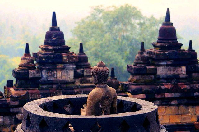 浜氭床浣涙暀濂囪,琚伀灞辩伆鎺╃洊杩戝崈骞寸殑浣涙暀閬楀潃