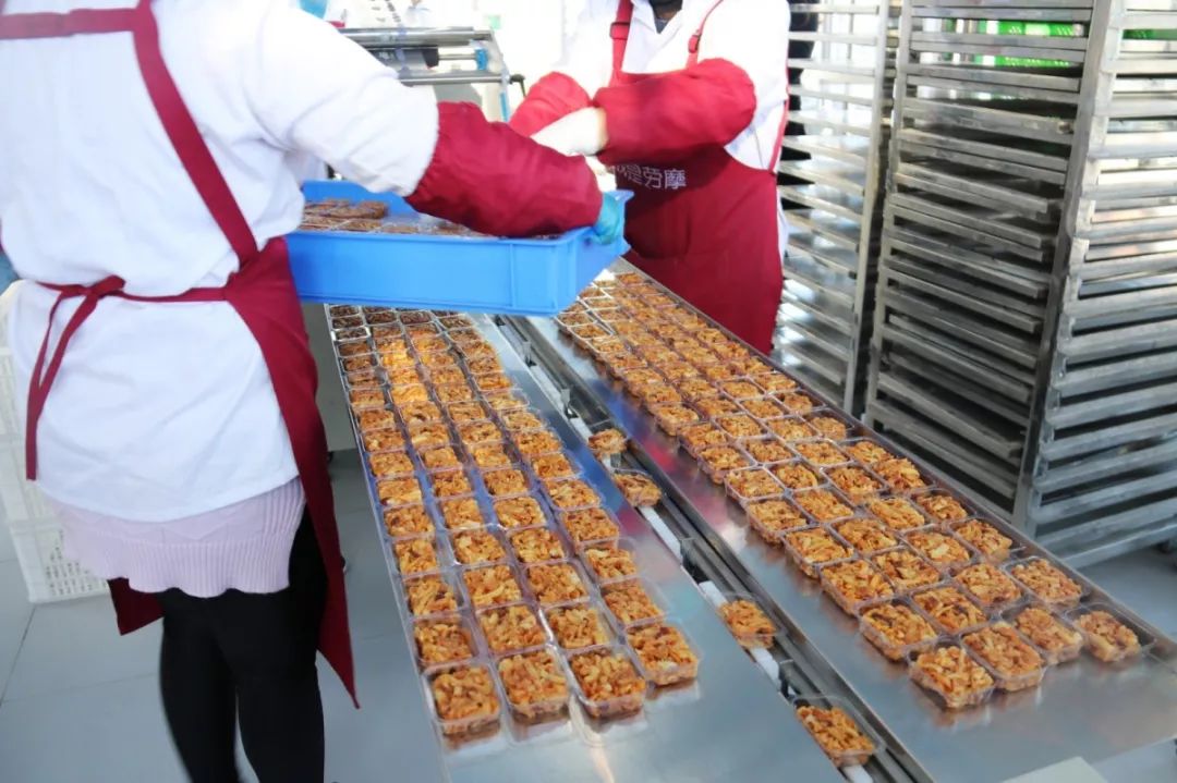 16斤鲜奶只出1斤乳扇，丽江也有自己的乳扇加工厂啦！只有1%的丽江人知道！