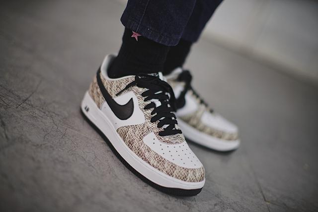 airforce1最经典款,airforce1黑色经典款