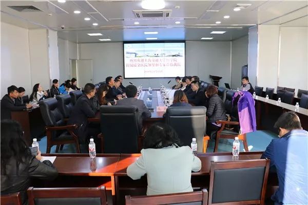 上海瑞金医院开展联合义诊，大理这两个地方火爆了！