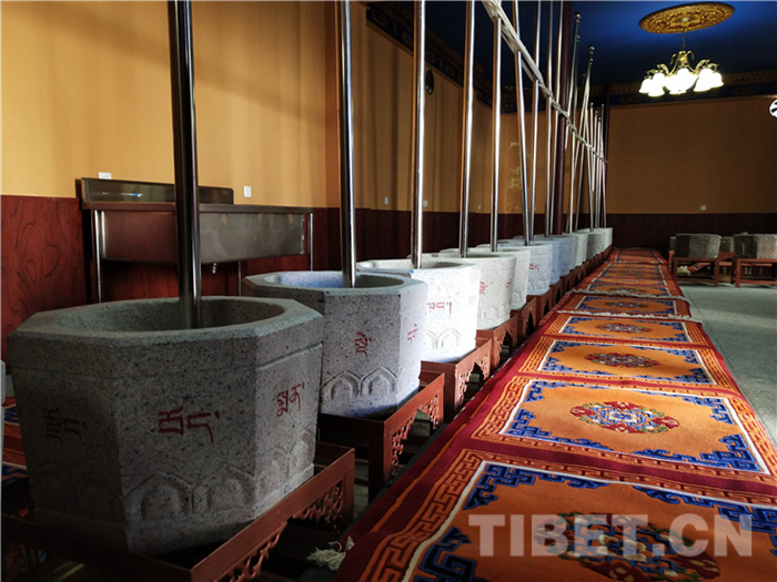 妙手仁心医德高尚,妙手仁心求真至善