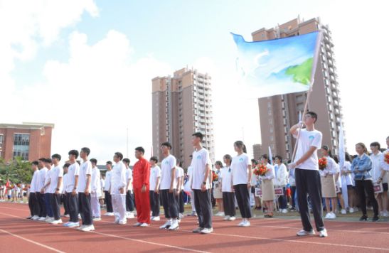 观澜湖华侨中学校园,海口市华侨中学观澜湖学校国标舞
