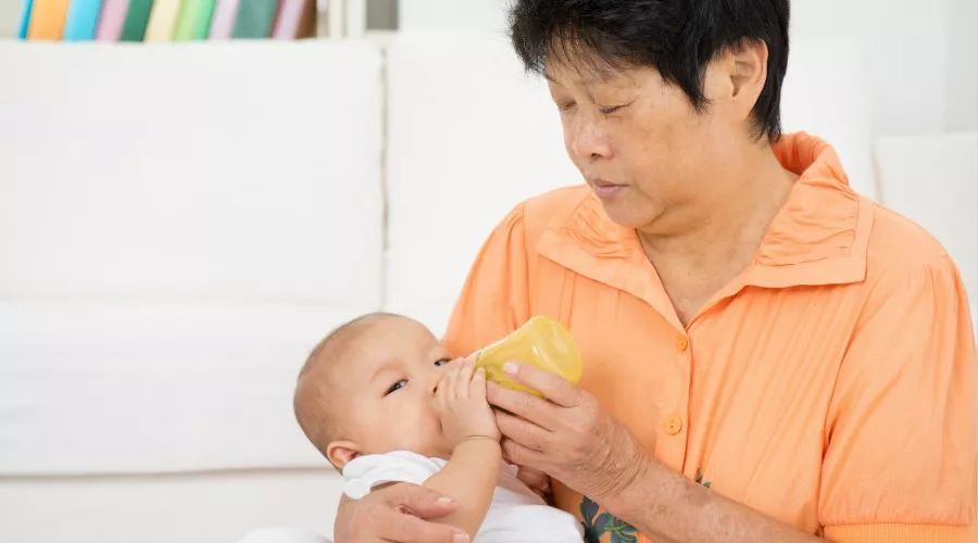 一岁宝宝夜醒频繁怎么戒夜奶,宝宝一岁戒夜奶最实用妙招