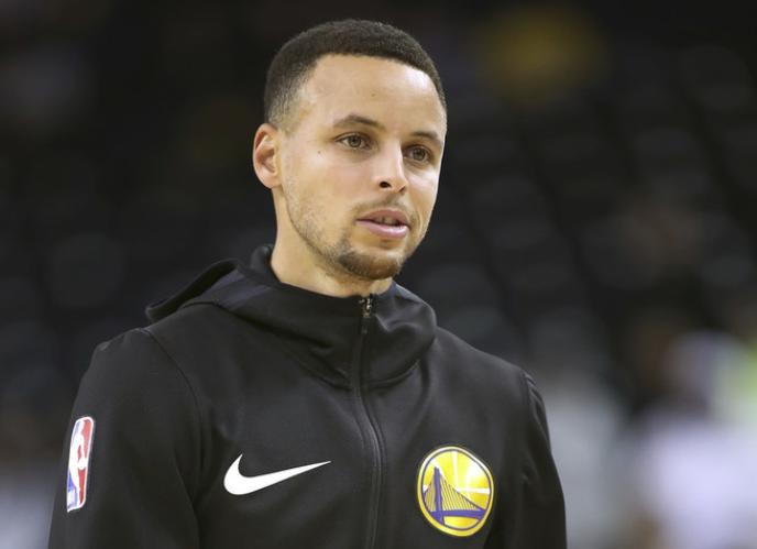 女孩写信问为何没女版童款C5,库里亲切回信:会解决的