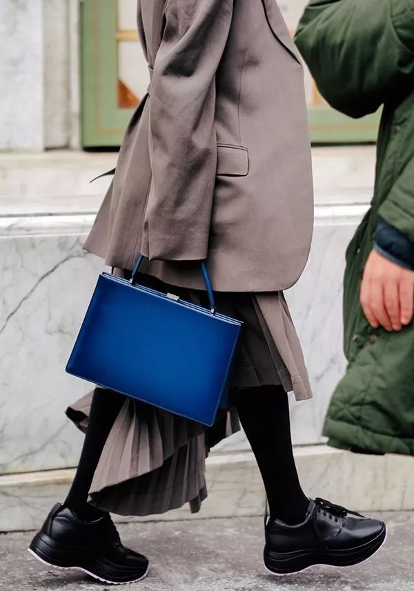 新包上架,新包发布会