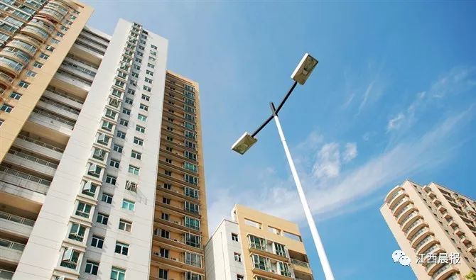 南昌暴雨多条公交线路临时调整,停电停水